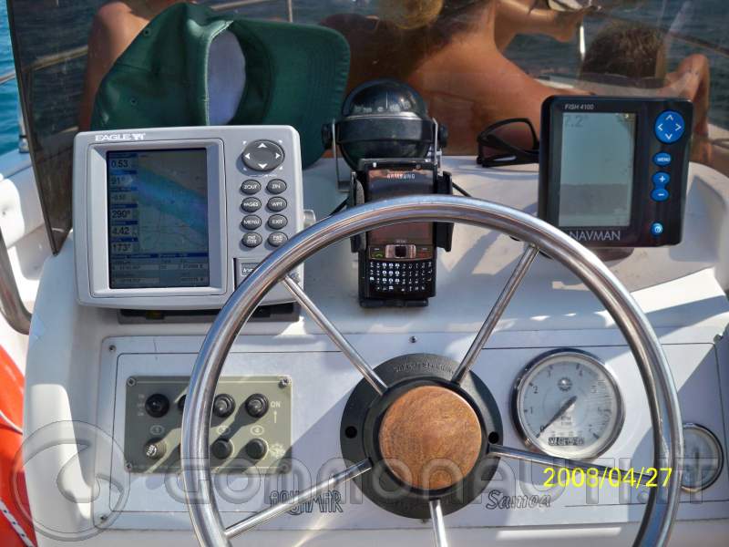 Barca Aquamar Samoa Johnson  four stroke injection 40 HP 4 tempi
