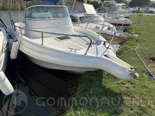 Vendo Kamarina 630 Sport Cabin+Mercury Optimax 150