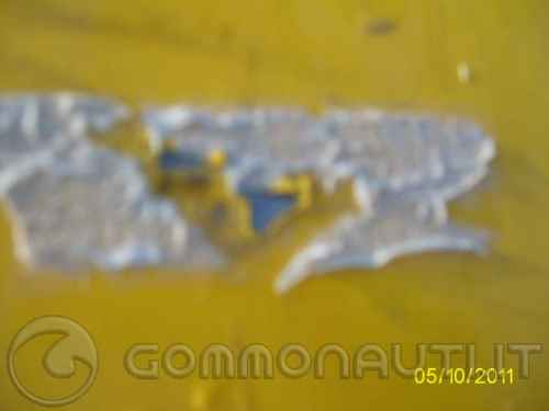 Riparazione danno su pellicola gialla copertura tubolare e pulizia (BWA)