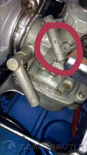 Perdita carburatore motore Suzuki Dt 9.9