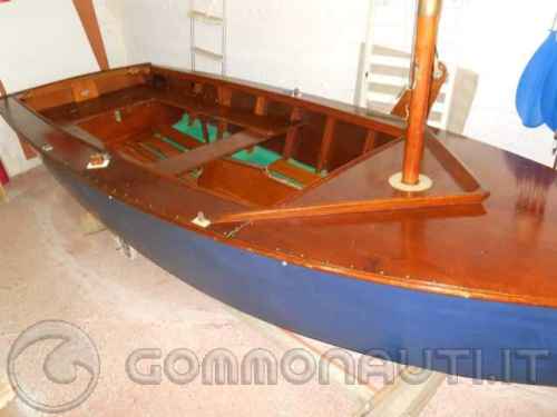 Vendo rara barca a vela in legno stile Lightning